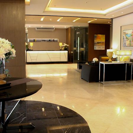Santorini Hotel Marikina Екстериор снимка