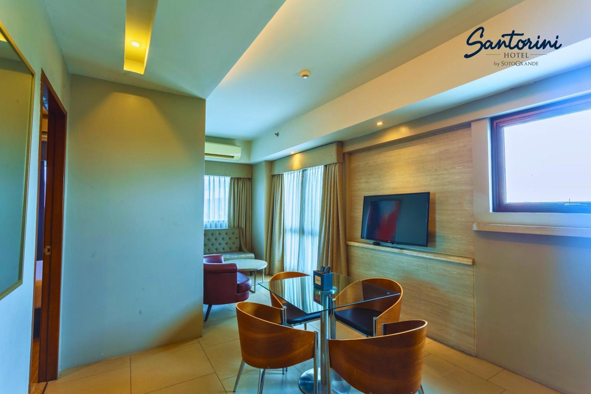 Santorini Hotel Marikina Екстериор снимка